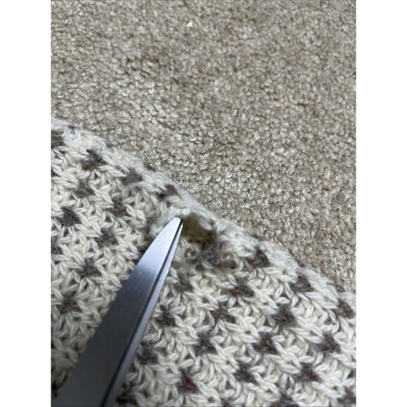 Vintage 90s Lake Harmony Rowing Club Men’s Sz M Wool‎ Sweater USA Flawed As Is - Picture 11 of 11